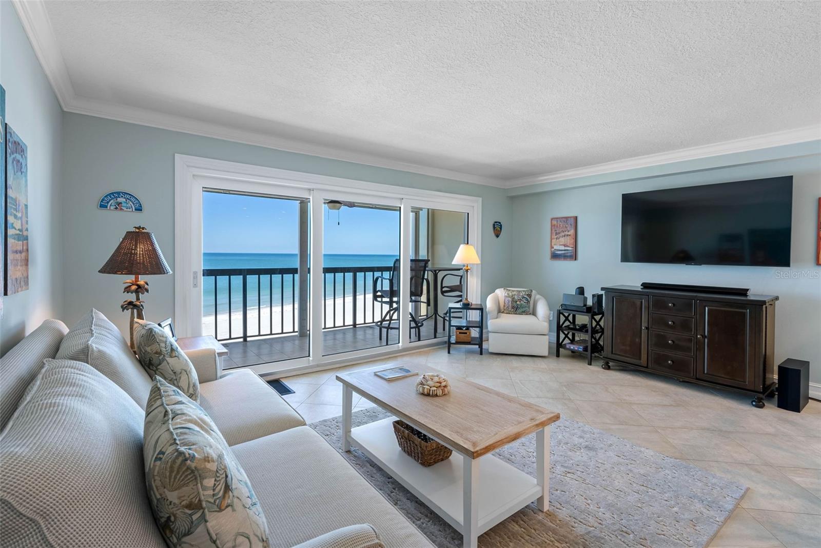 TAHITIAN TOWERS CONDO - Residential