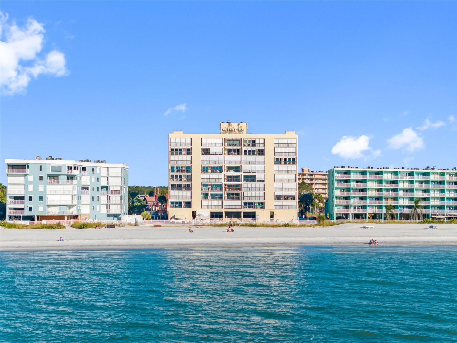 TAHITIAN TOWERS CONDO - Residential