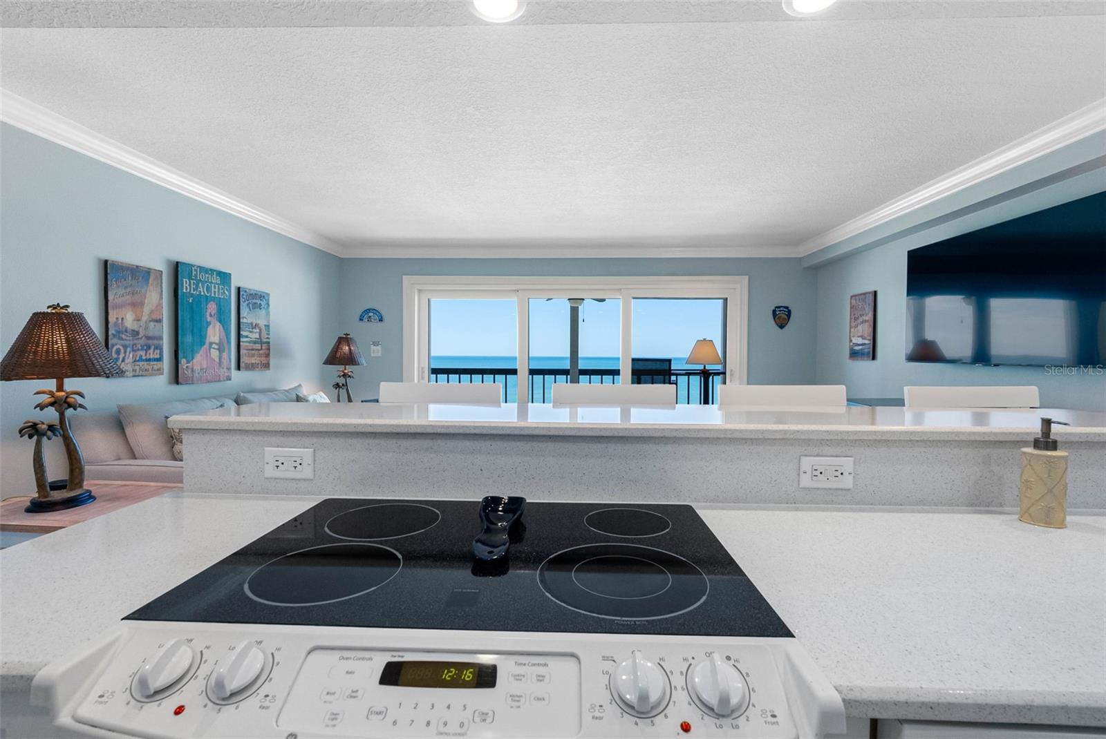 TAHITIAN TOWERS CONDO - Residential