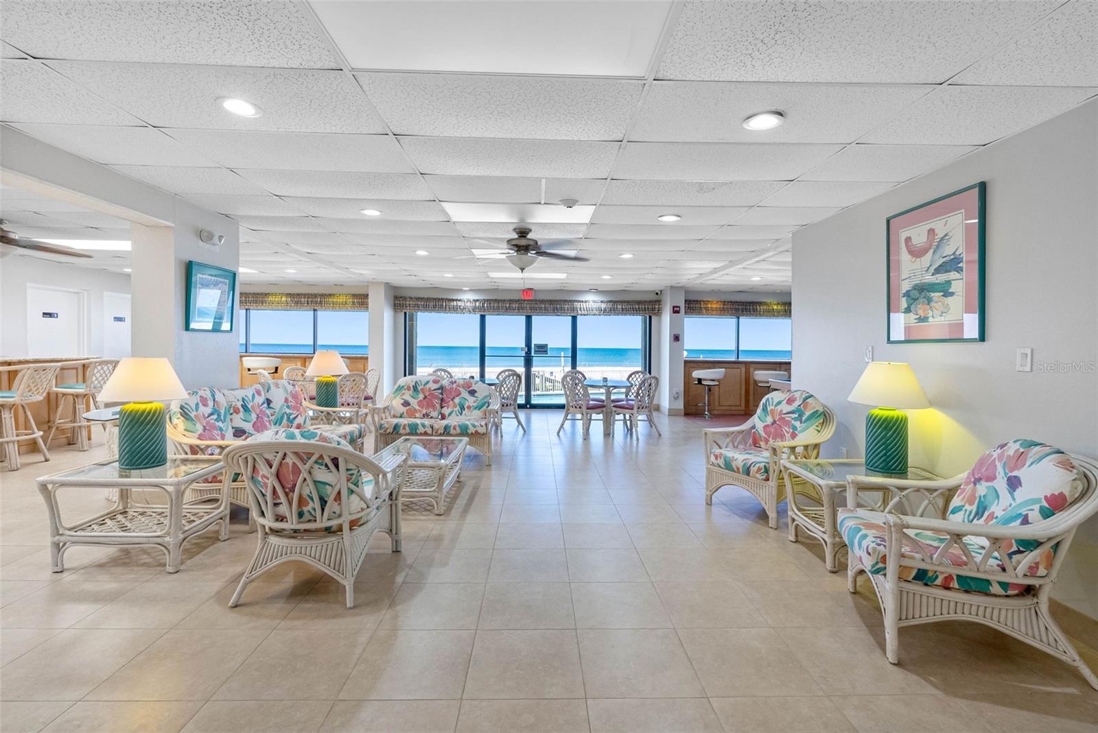 TAHITIAN TOWERS CONDO - Residential