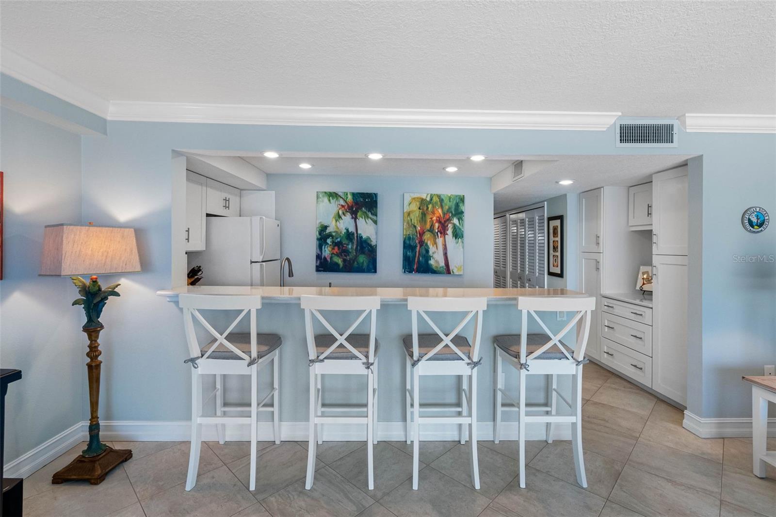 TAHITIAN TOWERS CONDO - Residential