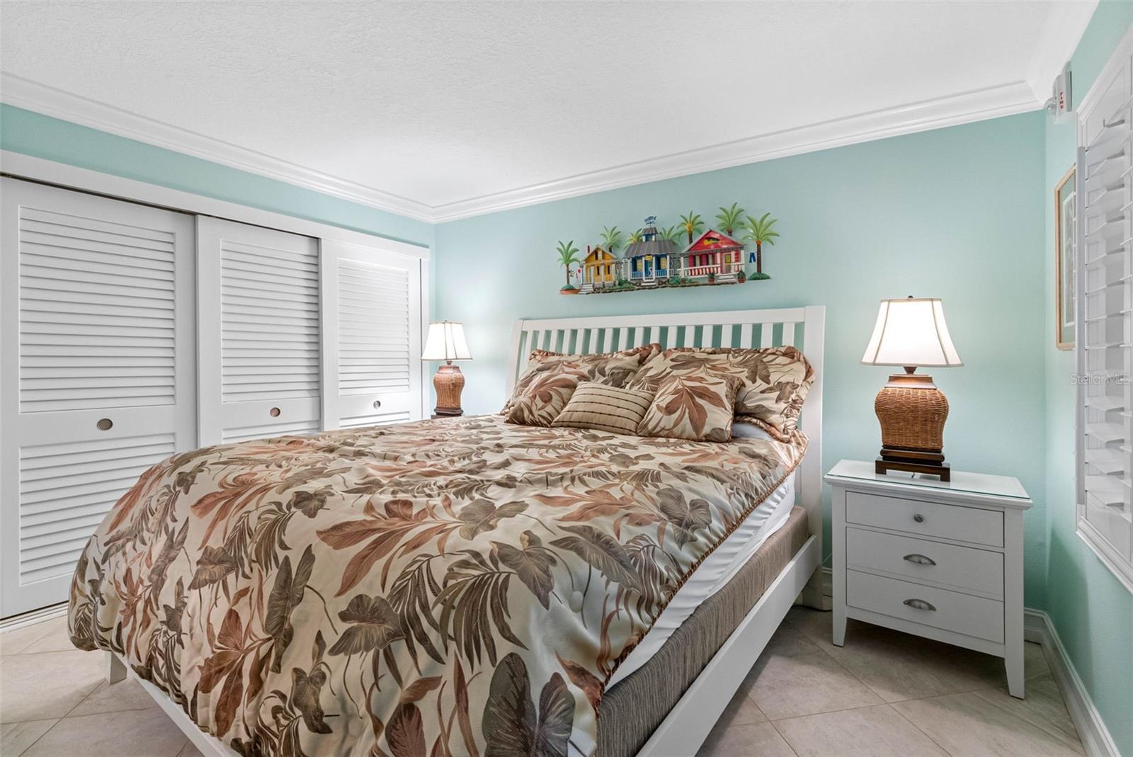 TAHITIAN TOWERS CONDO - Residential