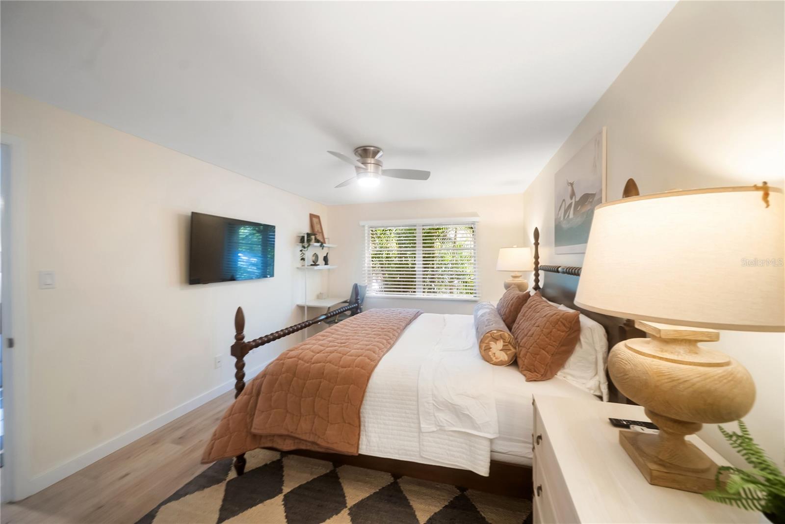 PLAZA GARDENS - Residential