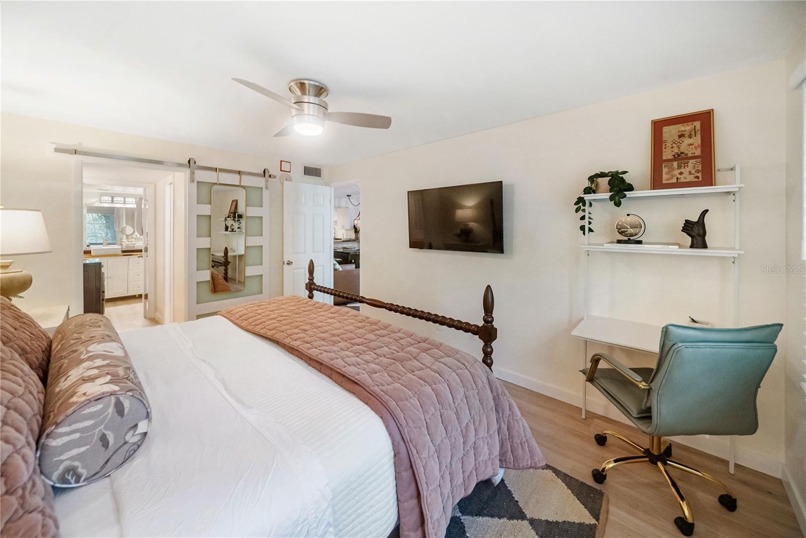 PLAZA GARDENS - Residential