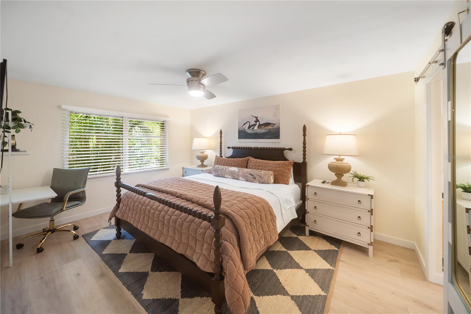 PLAZA GARDENS - Residential