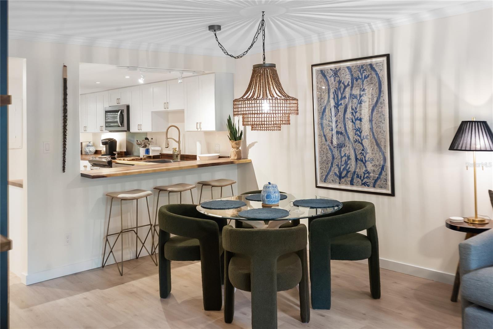 PLAZA GARDENS - Residential