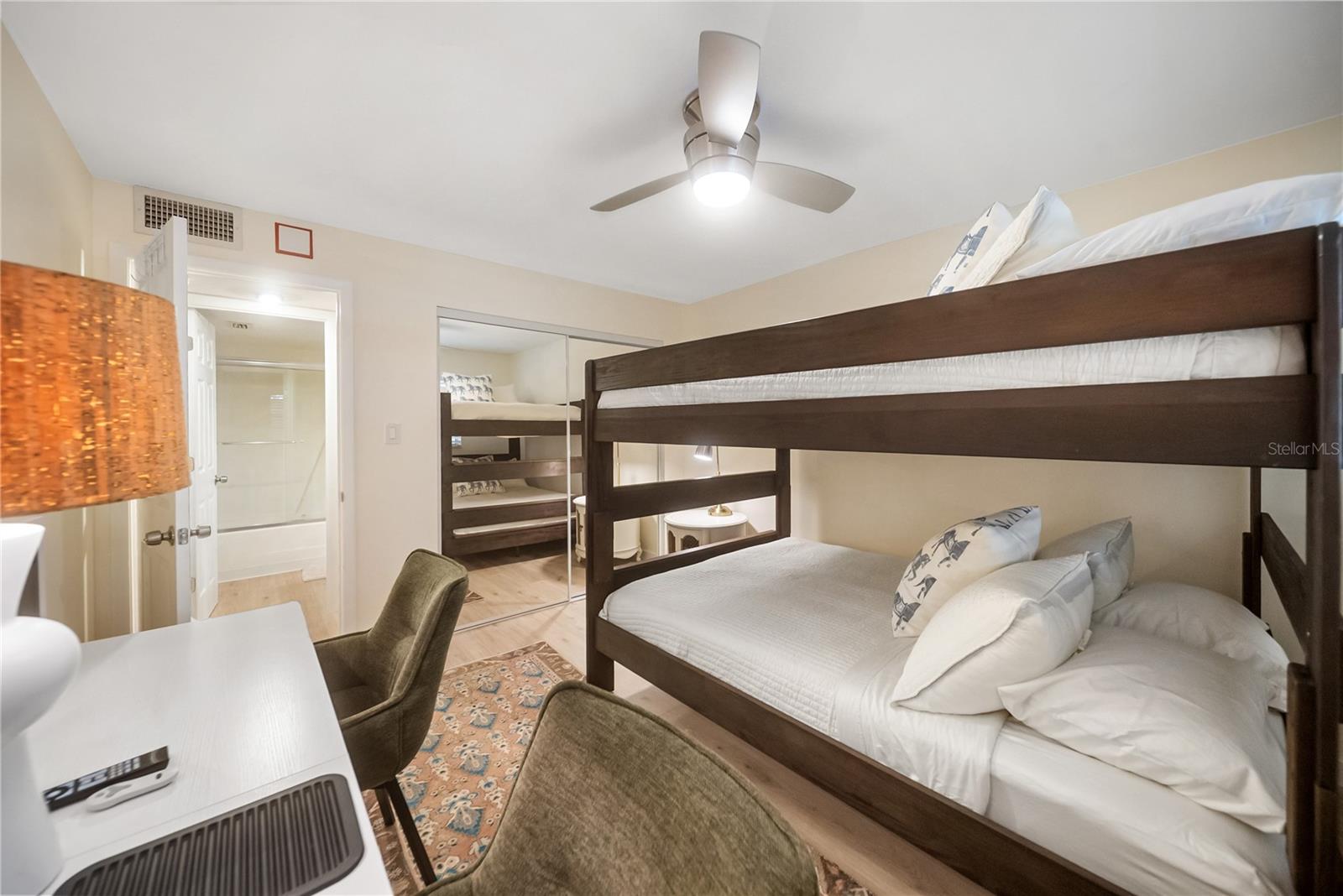 PLAZA GARDENS - Residential