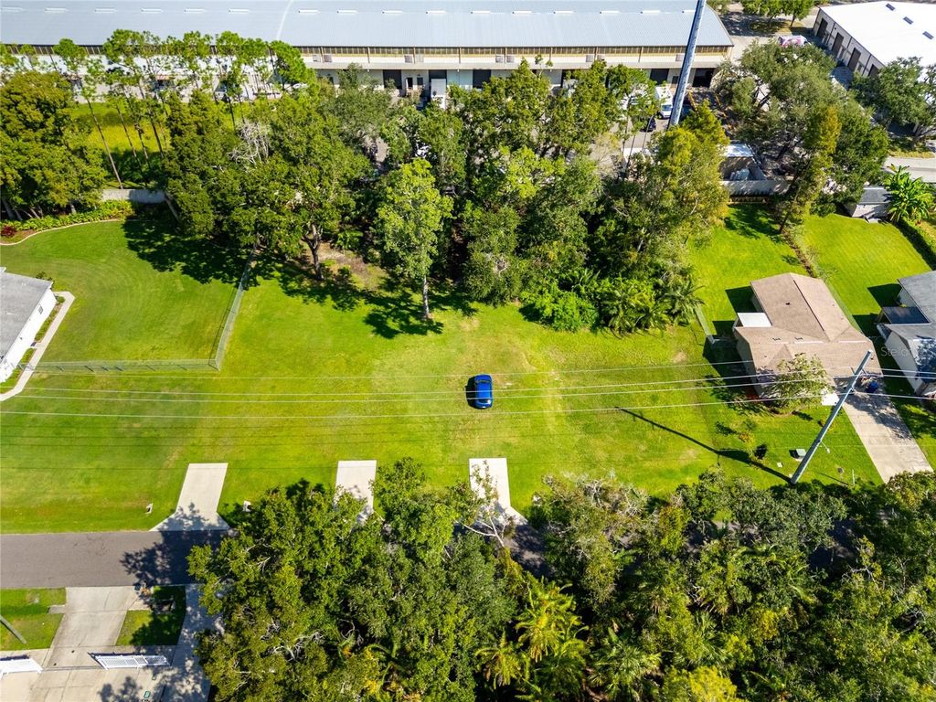 Photo of 2127 W Juneau Street, Tampa, FL 33604 (MLS # TB8435805)