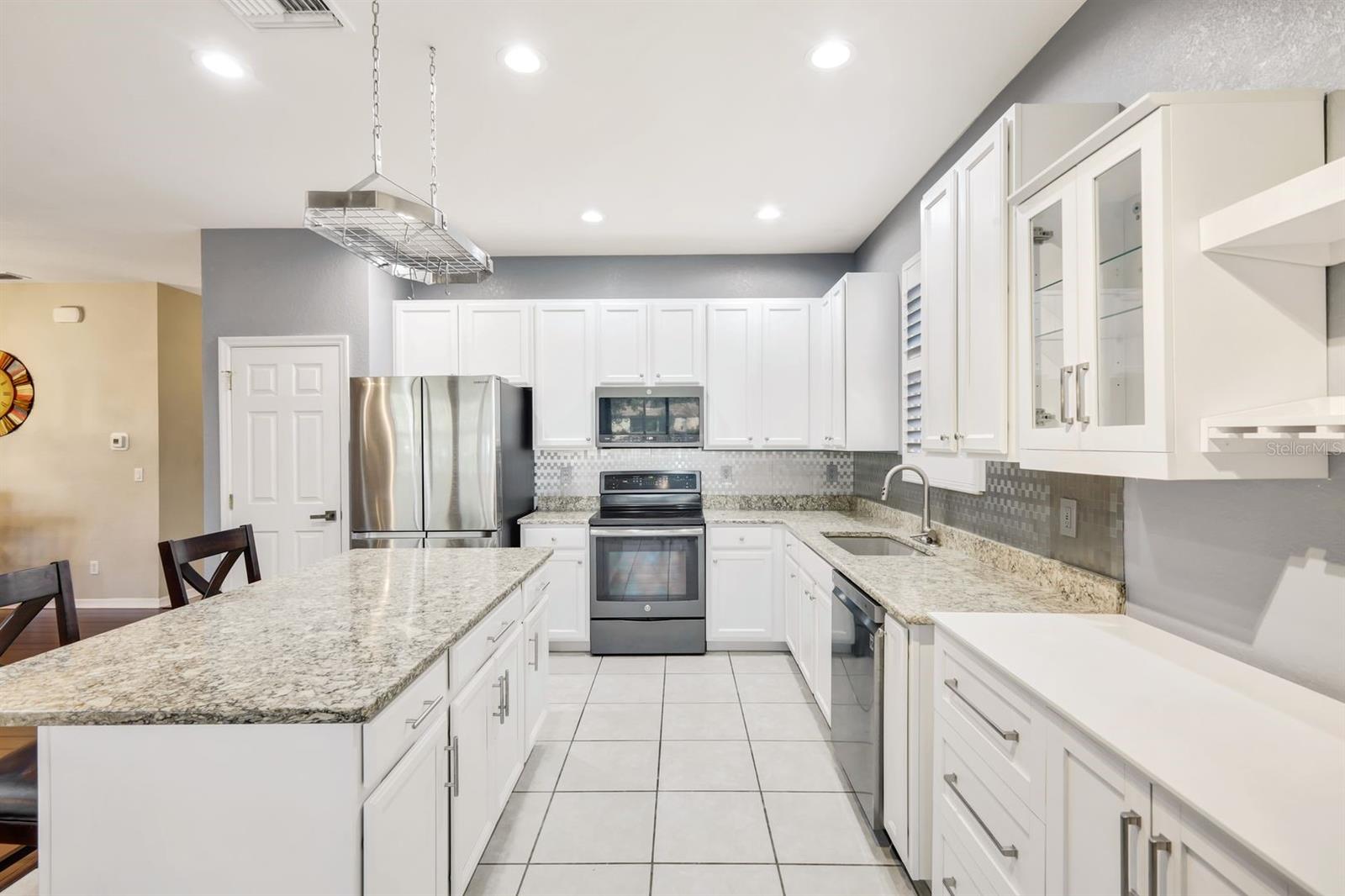 REFLECTION ISLES - Residential