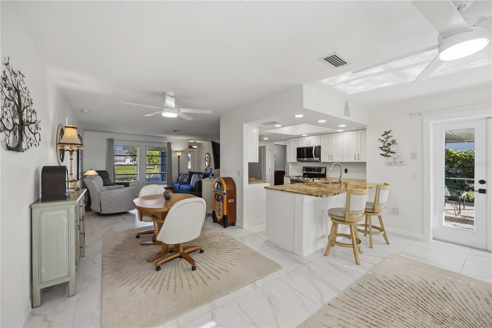 ROTONDA WEST PEBBLE BEACH - Residential