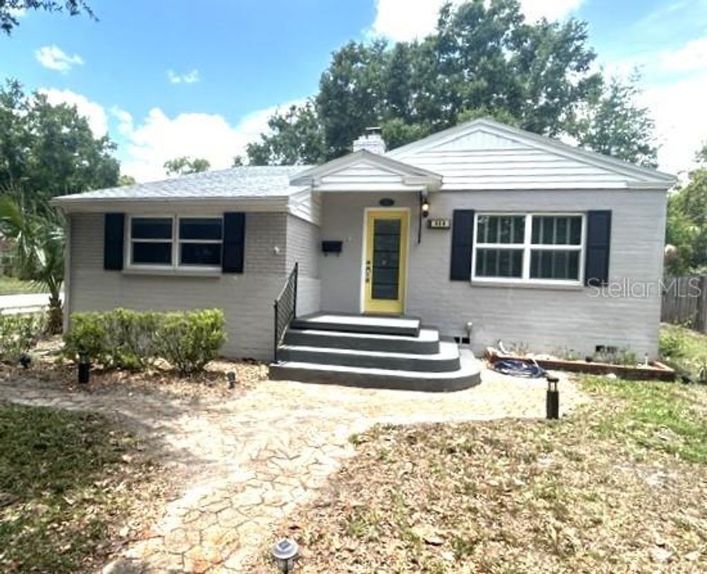 Photo of 428 Altaloma Avenue, Orlando, FL 32803 (MLS # O6410559)
