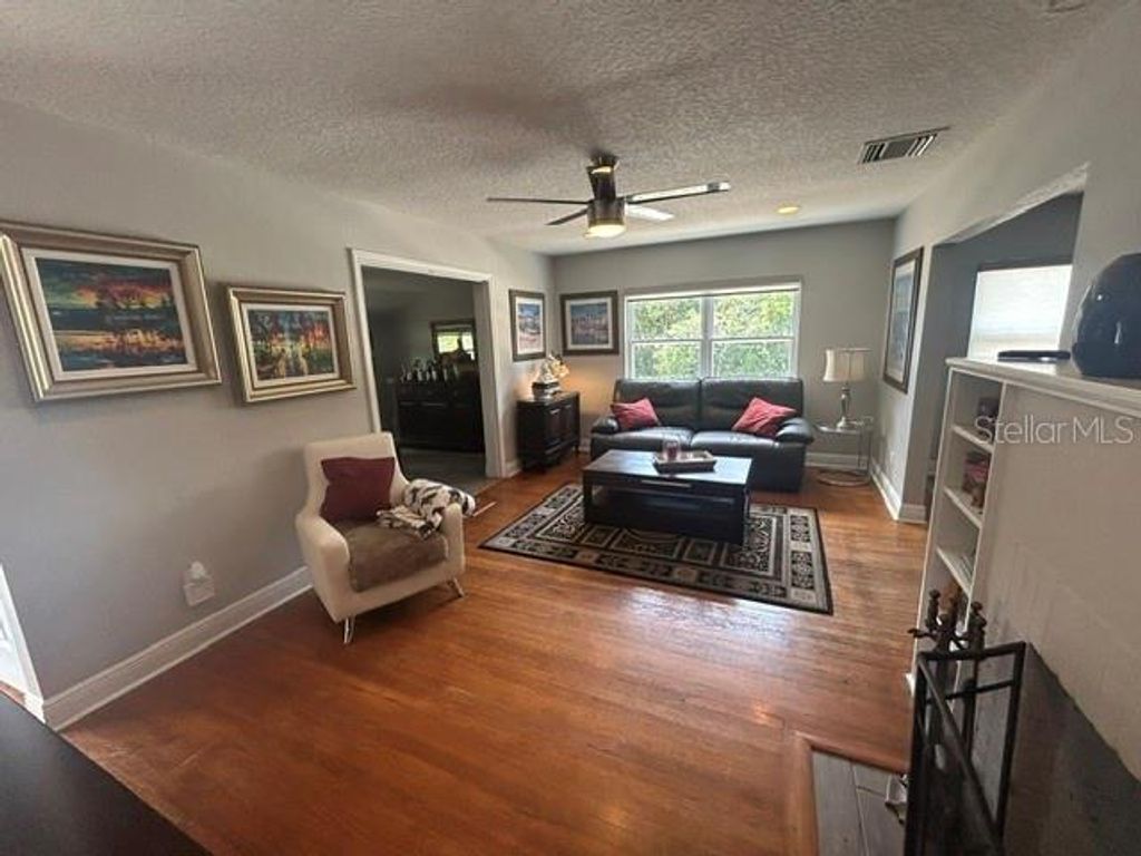 Photo of 428 Altaloma Avenue, Orlando, FL 32803 (MLS # O6410559)