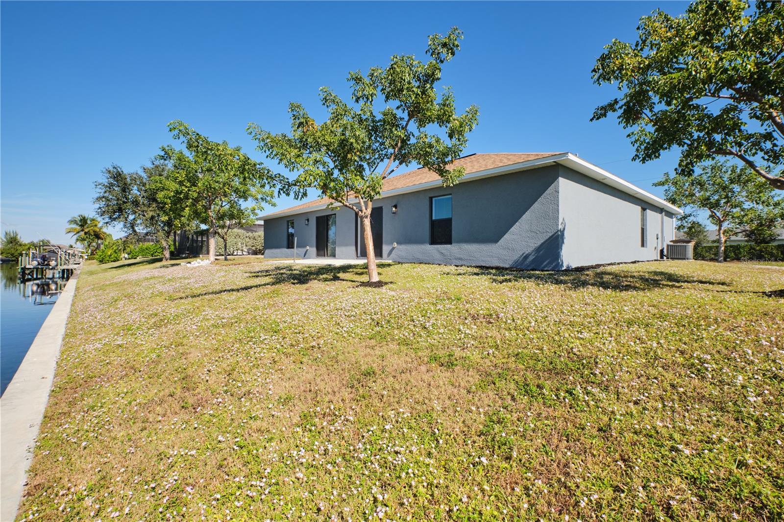 CAPE CORAL - Residential Income