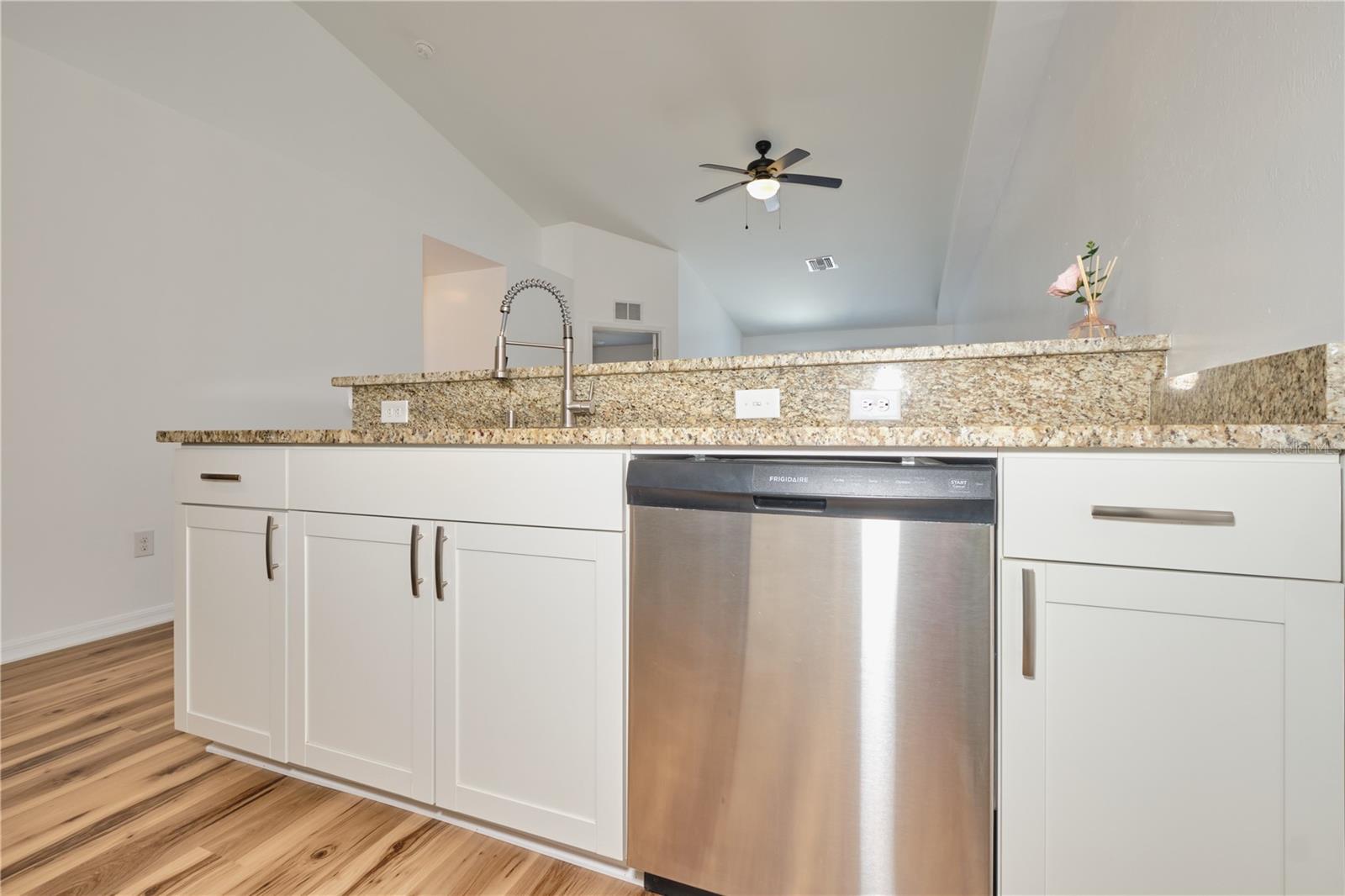 CAPE CORAL - Residential Income