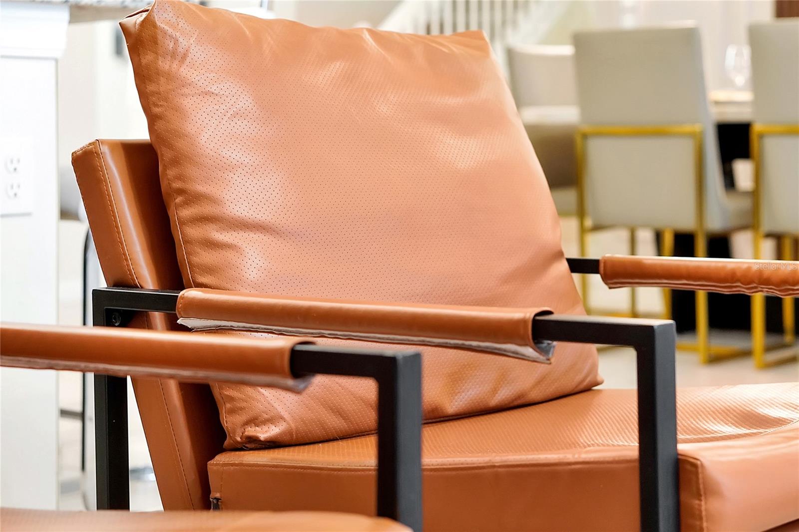 WINDSOR ISLAND RESIDENCE PH 3 - Residential