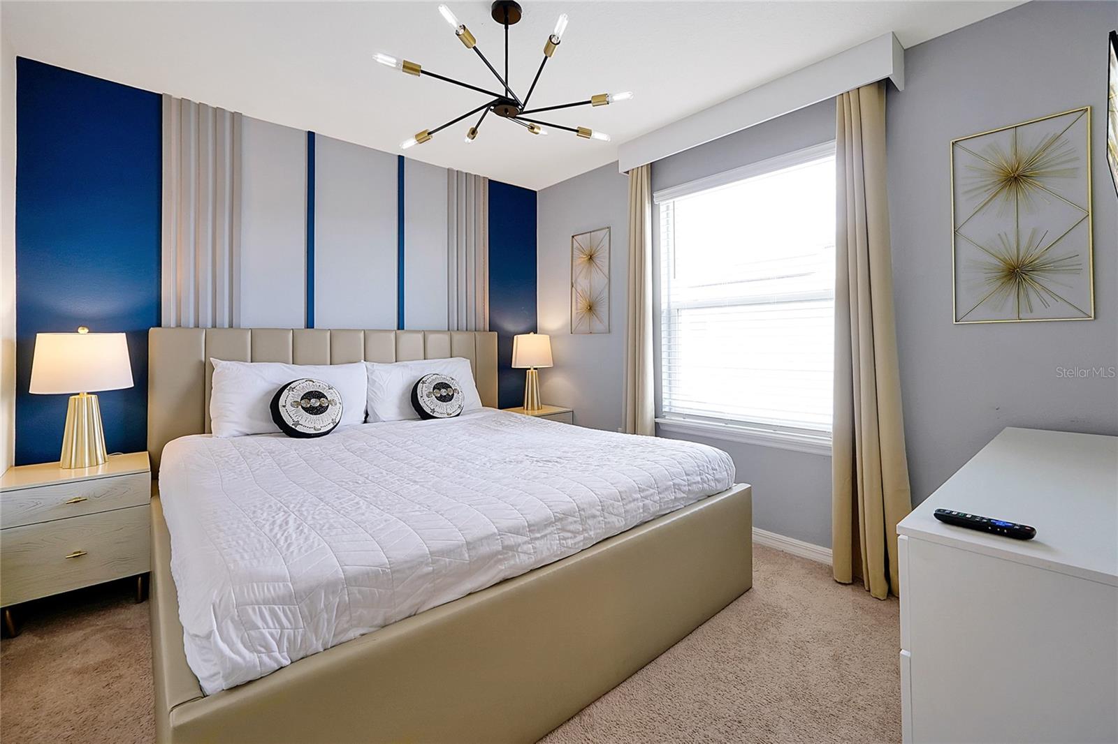 WINDSOR ISLAND RESIDENCE PH 3 - Residential