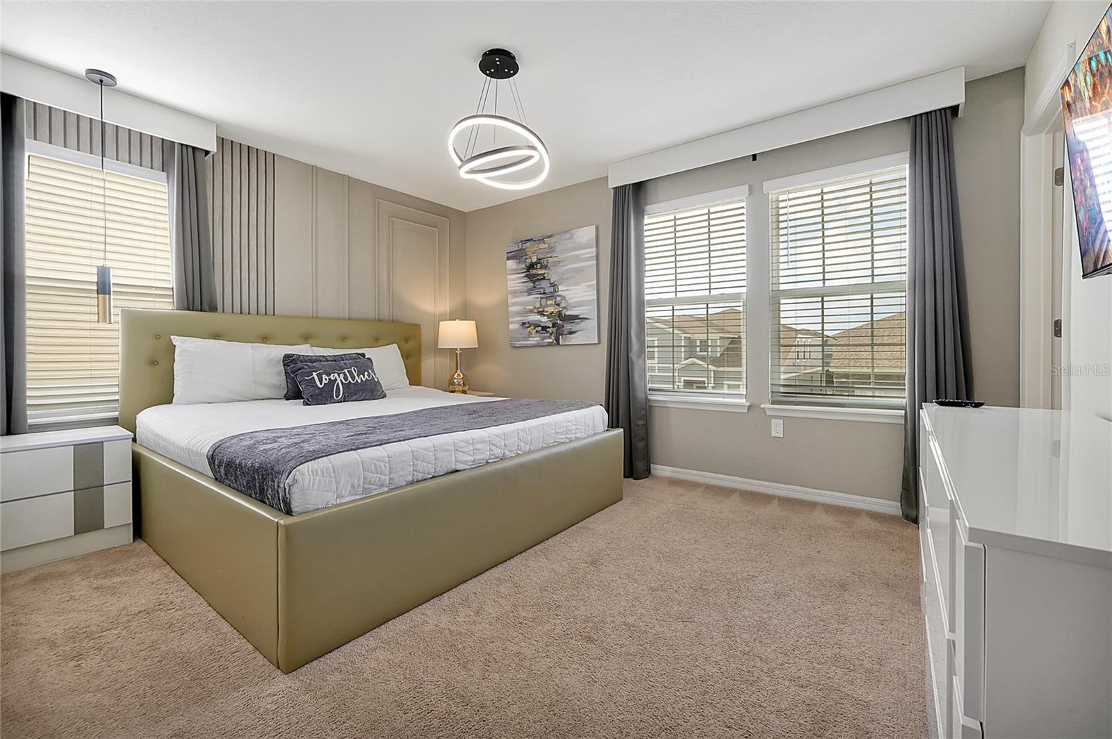 WINDSOR ISLAND RESIDENCE PH 3 - Residential