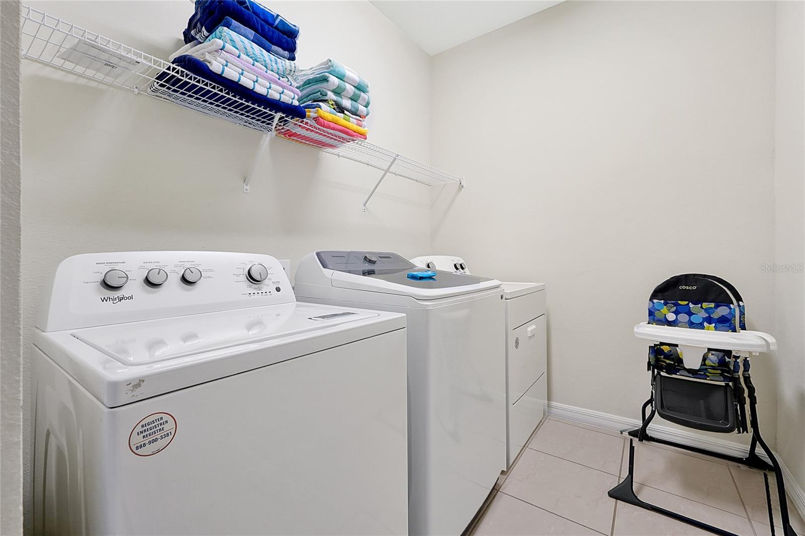 WINDSOR ISLAND RESIDENCE PH 3 - Residential