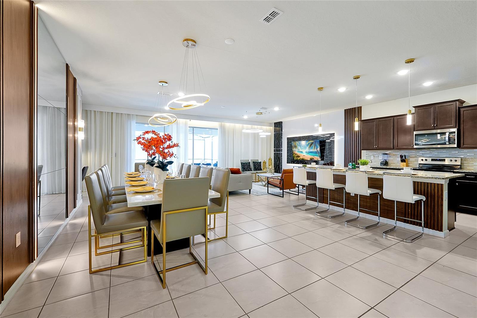 WINDSOR ISLAND RESIDENCE PH 3 - Residential