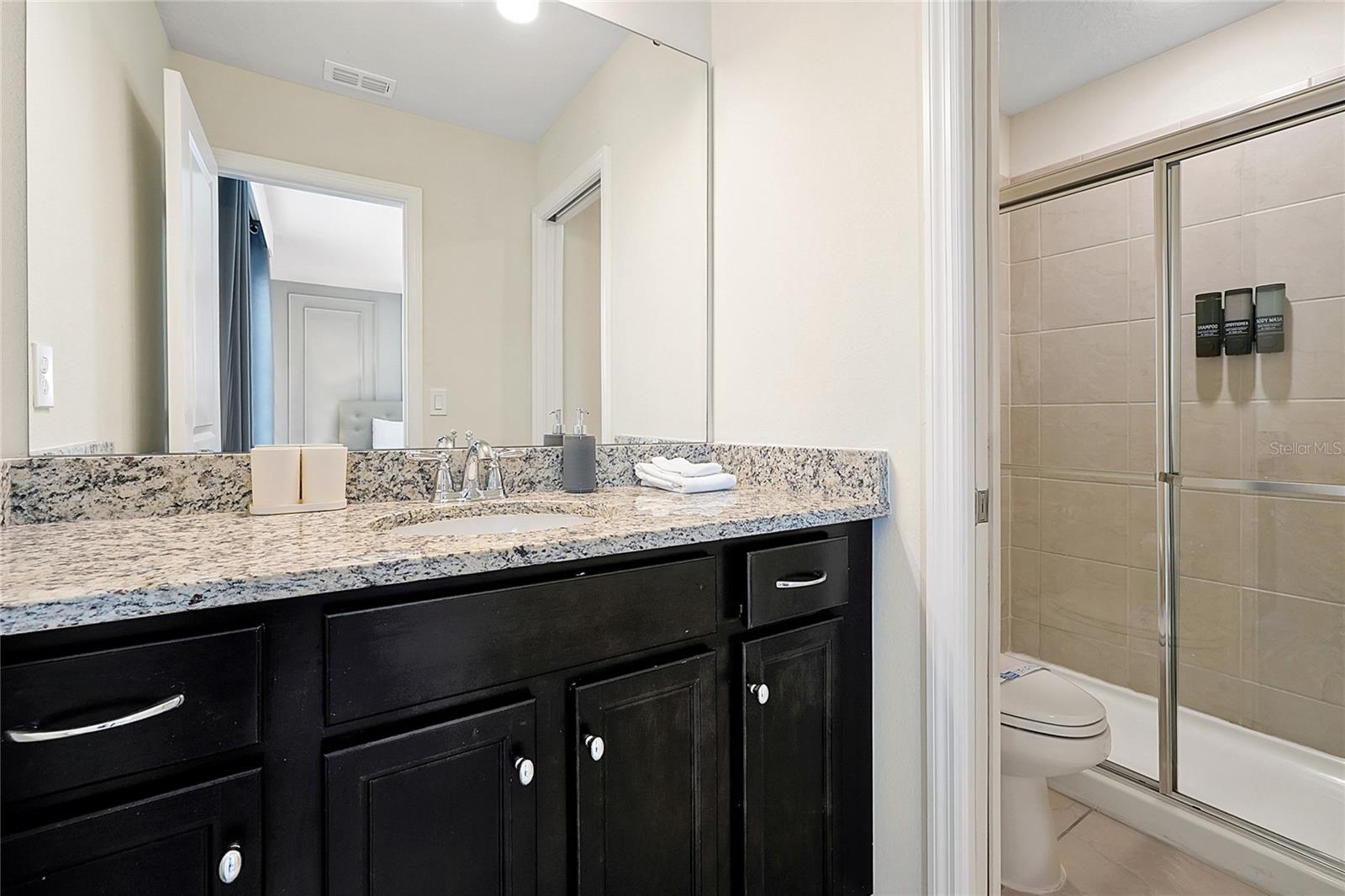 WINDSOR ISLAND RESIDENCE PH 3 - Residential