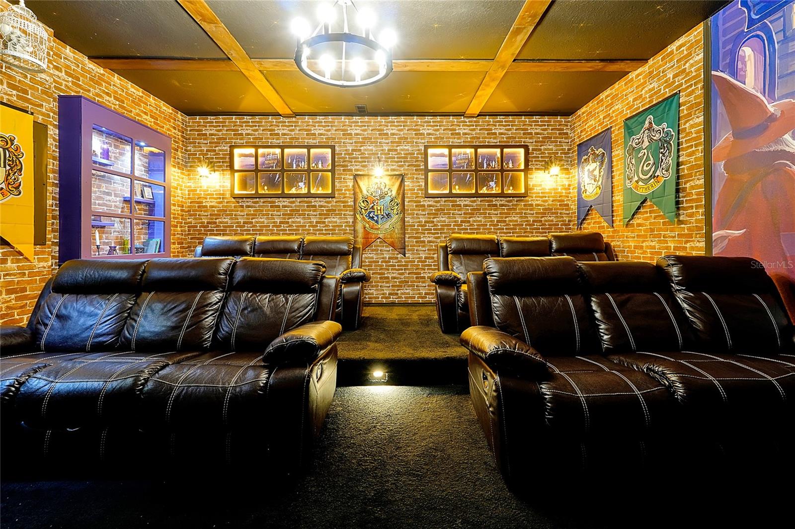 WINDSOR ISLAND RESIDENCE PH 3 - Residential