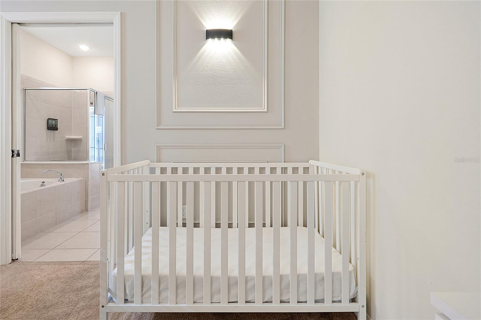 WINDSOR ISLAND RESIDENCE PH 3 - Residential