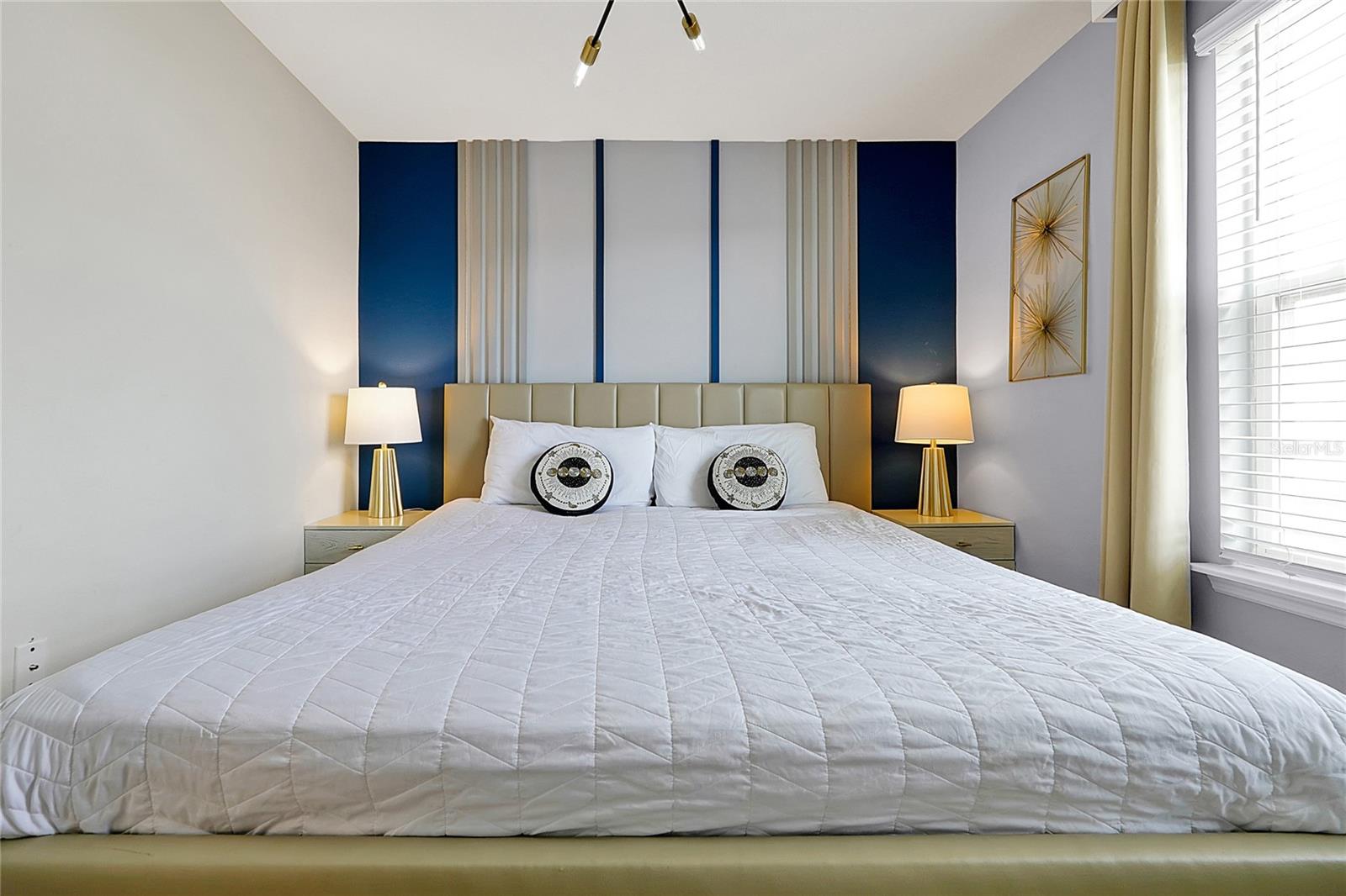 WINDSOR ISLAND RESIDENCE PH 3 - Residential