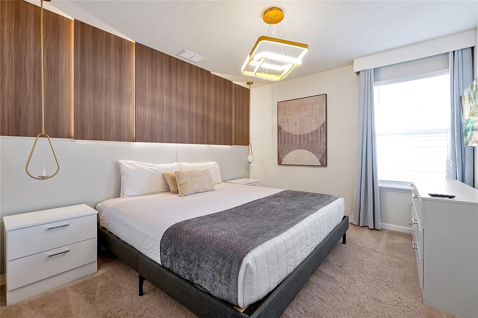 WINDSOR ISLAND RESIDENCE PH 3 - Residential