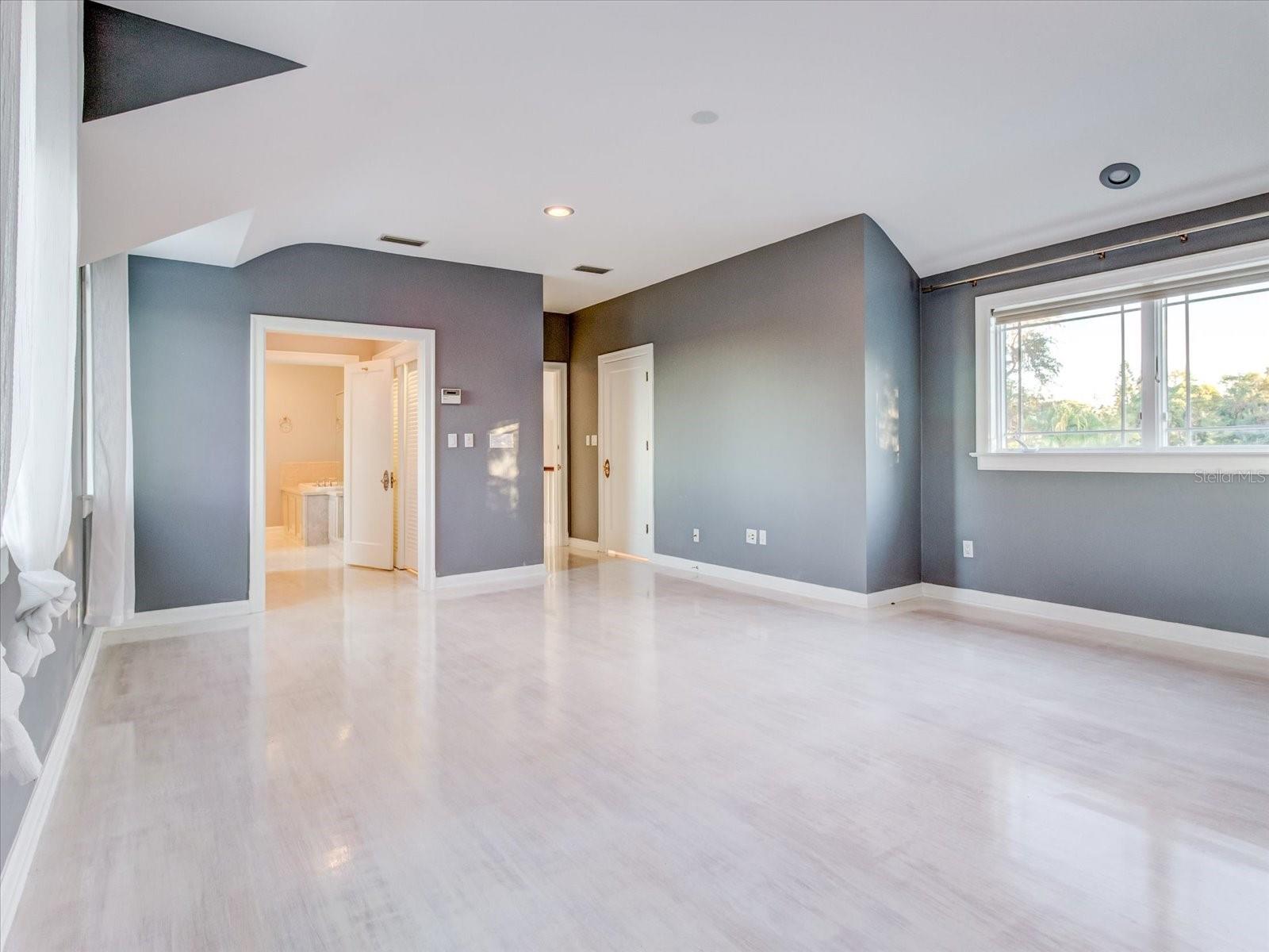SUNSET HILLS - Residential