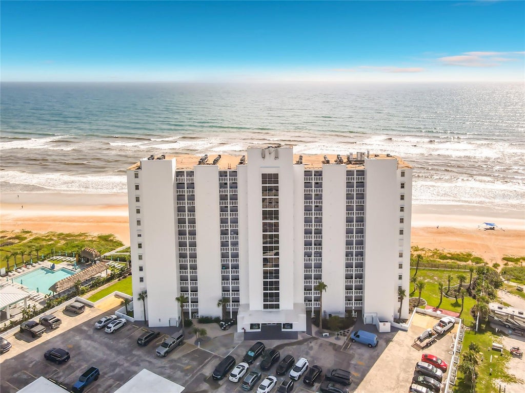 Photo of 1051 Ocean Shore Boulevard #304, Ormond Beach, FL 32176 (MLS # O6429600)
