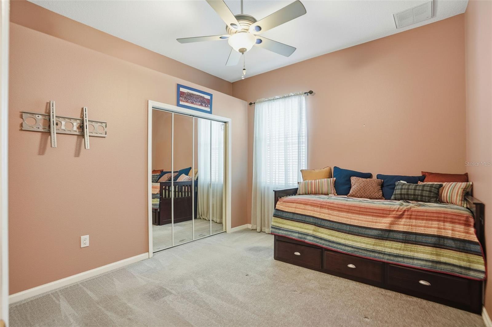 WOODLAND WATERS PH 5 - Residential