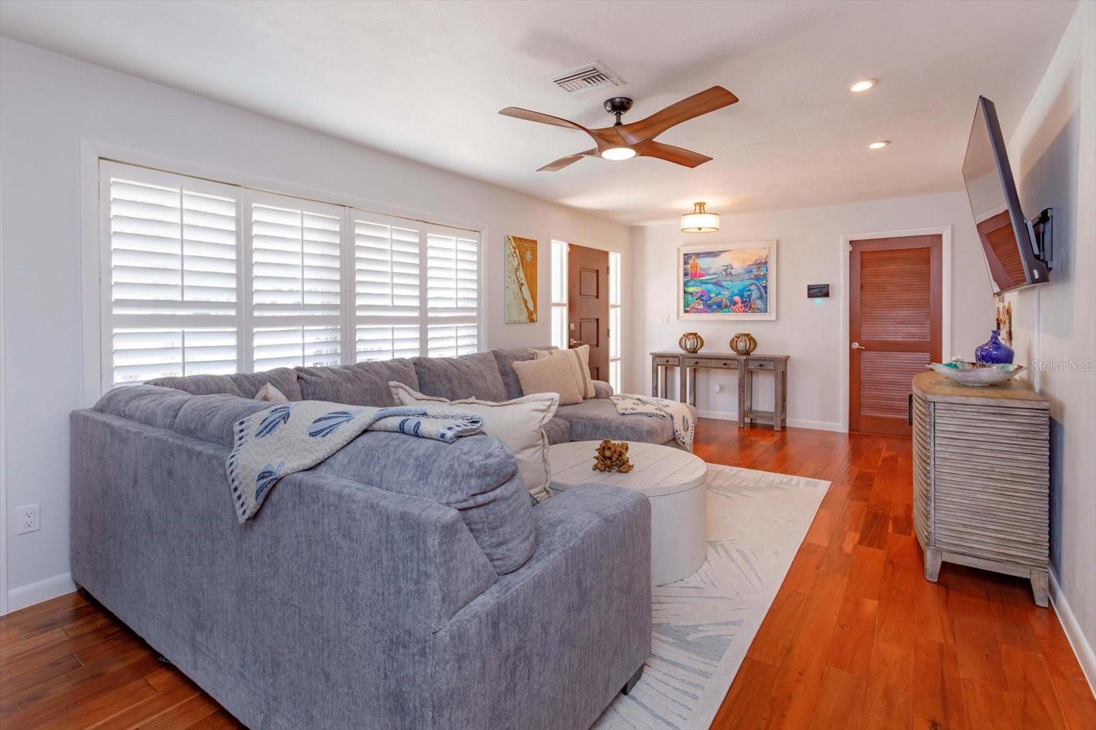 THOBURNS NEW SMYRNA BEACH - Residential