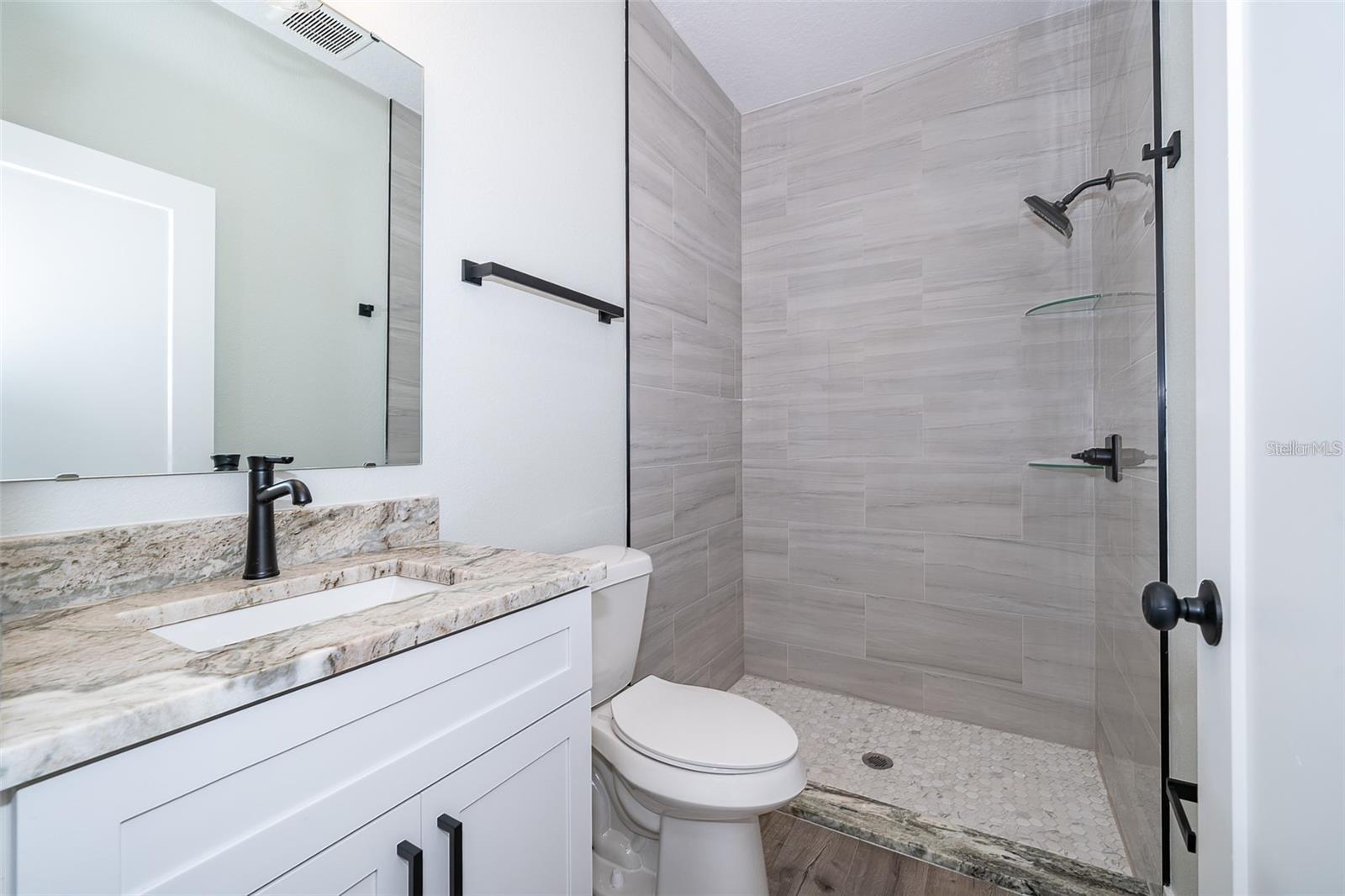 DON PABLO TWNHMS AT MYRTLE STREET - Residential Lease