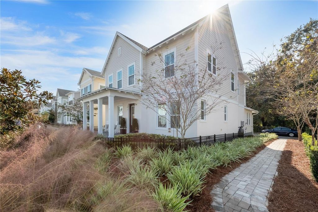 Photo of 934 Mckinnon Square, Winter Garden, FL 34787 (MLS # O6362523)