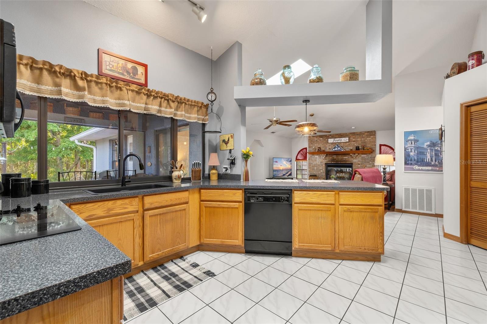 D S ESTATES - Residential