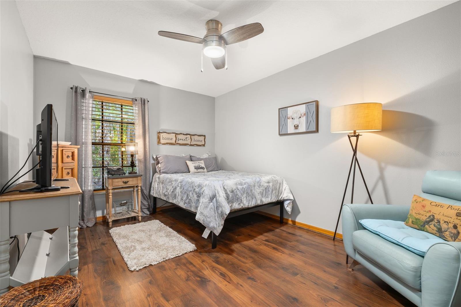 D S ESTATES - Residential