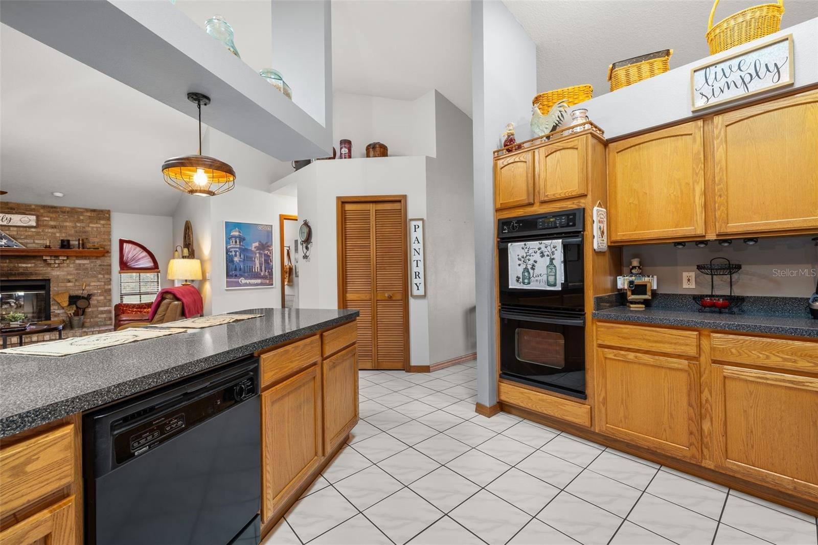 D S ESTATES - Residential