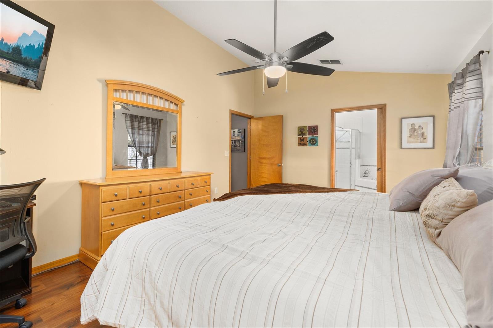 D S ESTATES - Residential