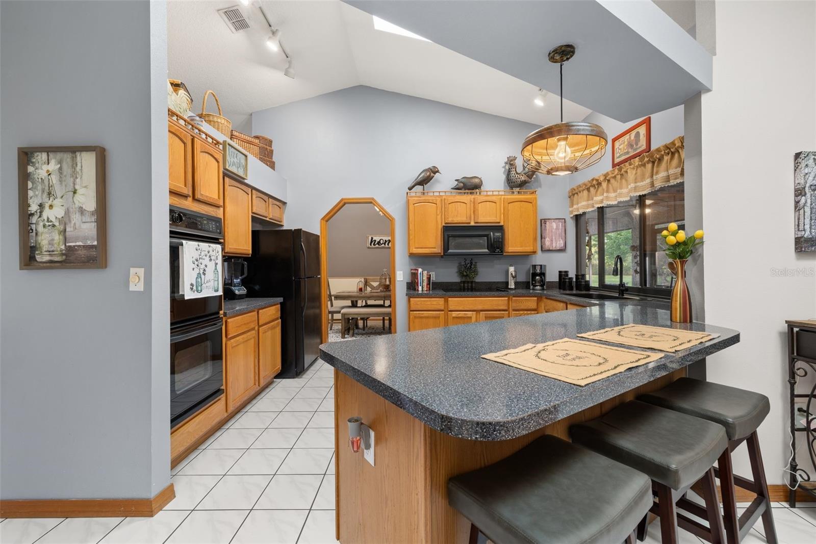 D S ESTATES - Residential