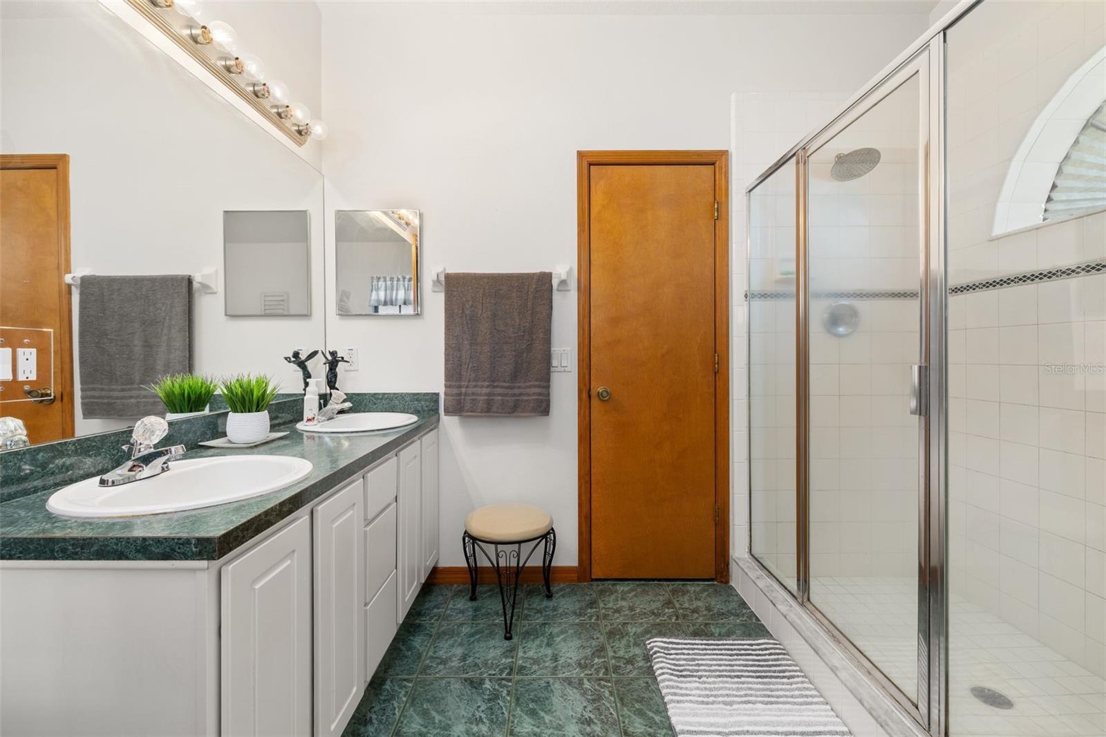 D S ESTATES - Residential