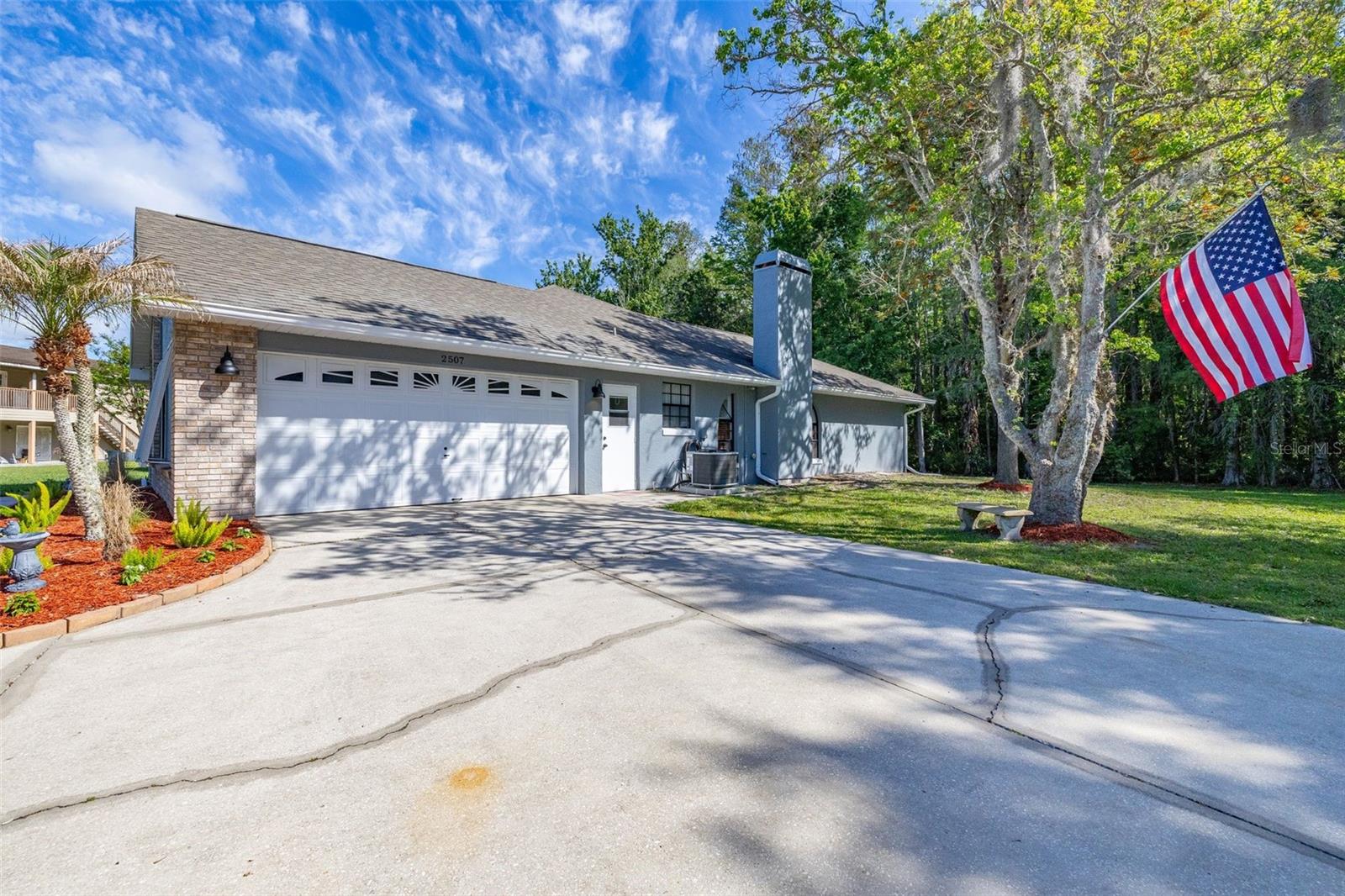 D S ESTATES - Residential