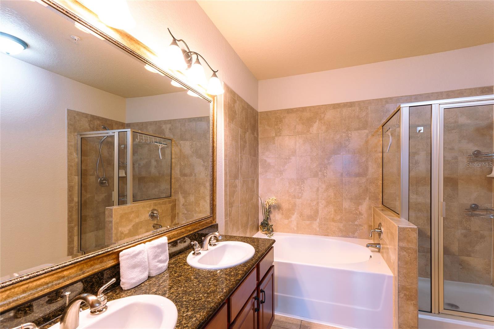 BELLA PIAZZA - Residential