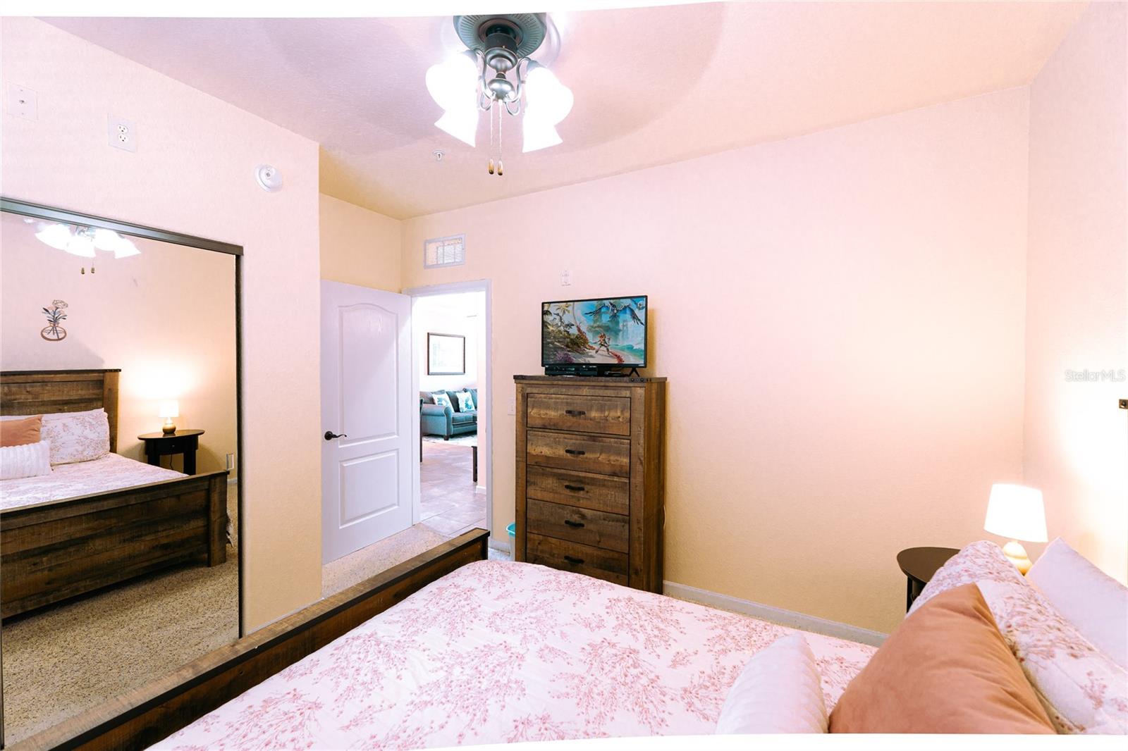 BELLA PIAZZA - Residential
