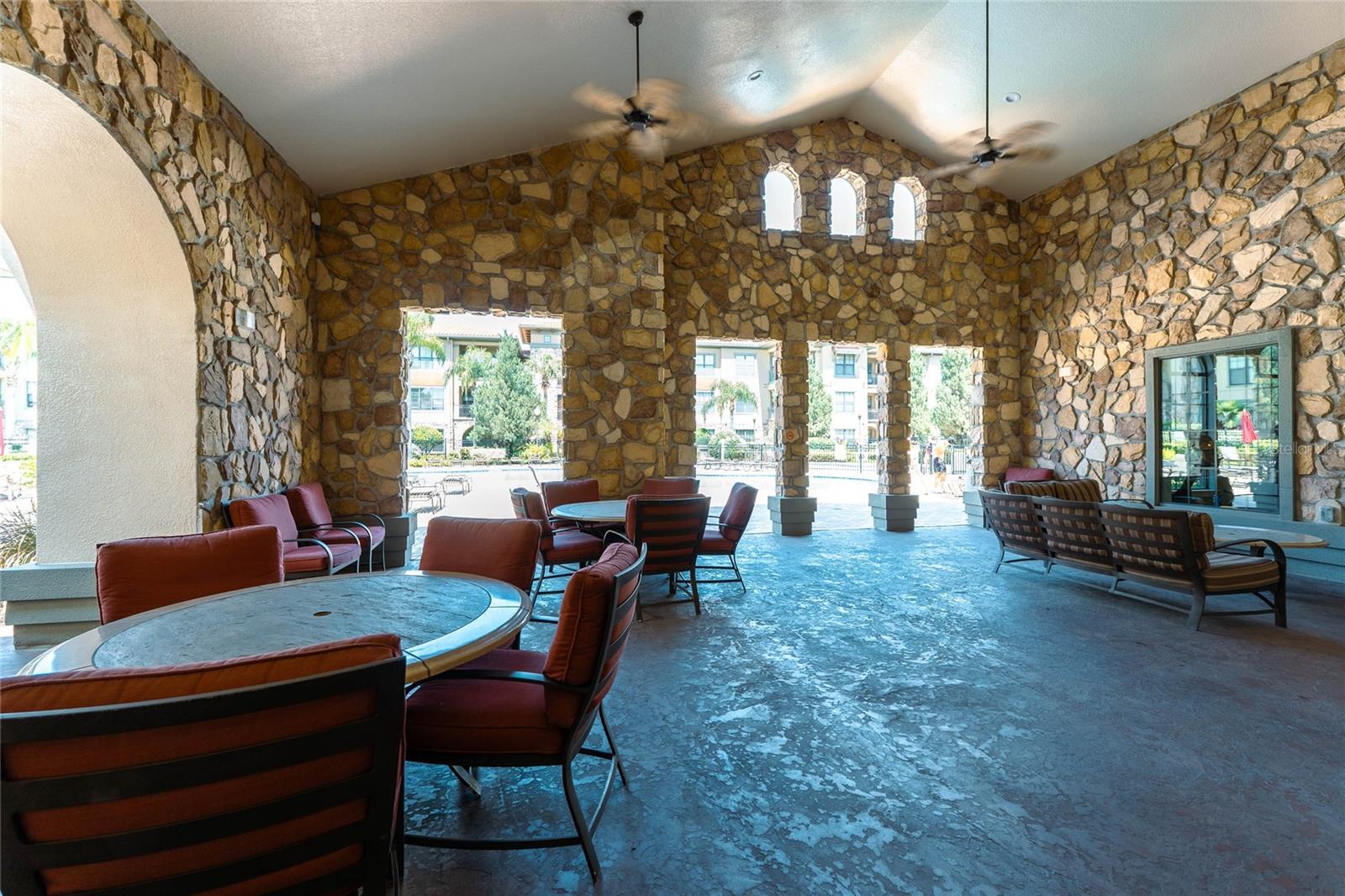 BELLA PIAZZA - Residential