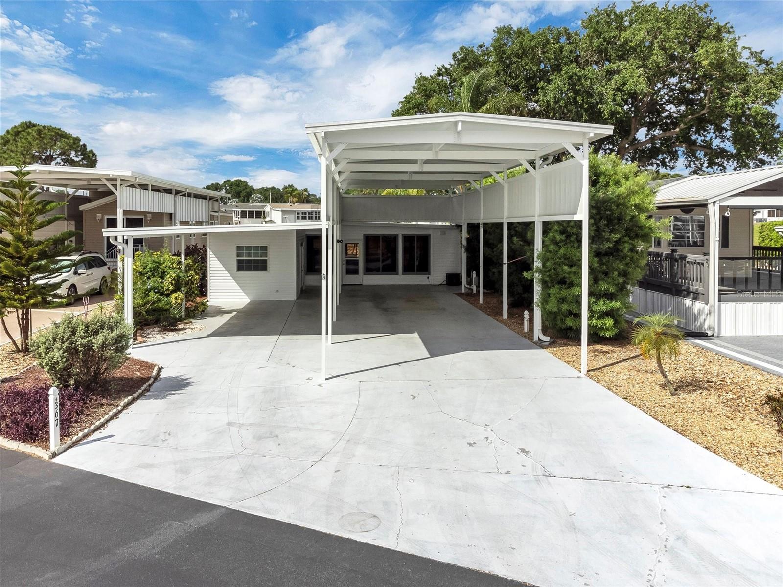 367 PAR PINES BOULEVARD