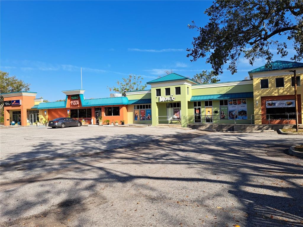 Photo of 1600 Achieva Way, Dunedin, FL 34698 (MLS # TB8442746)