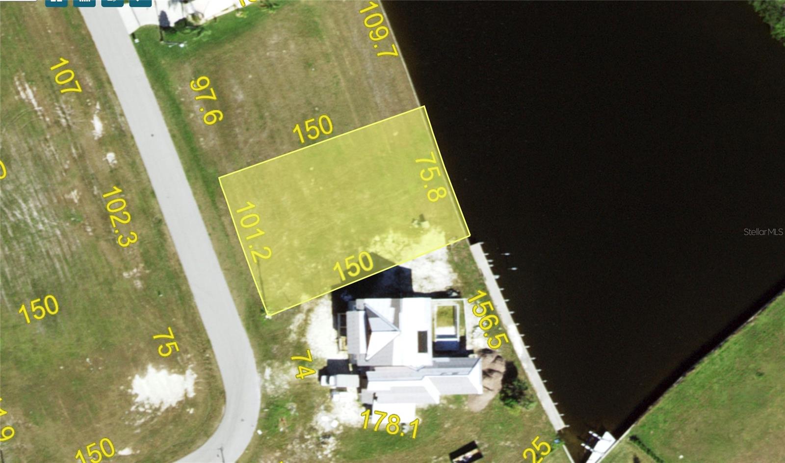 PUNTA GORDA ISLES SEC 15 - Land
