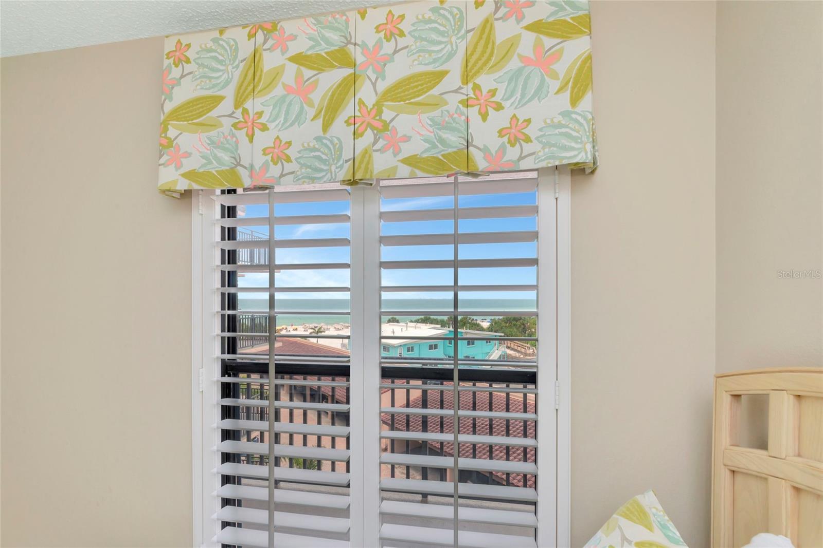 SIESTA BREAKERS - Residential