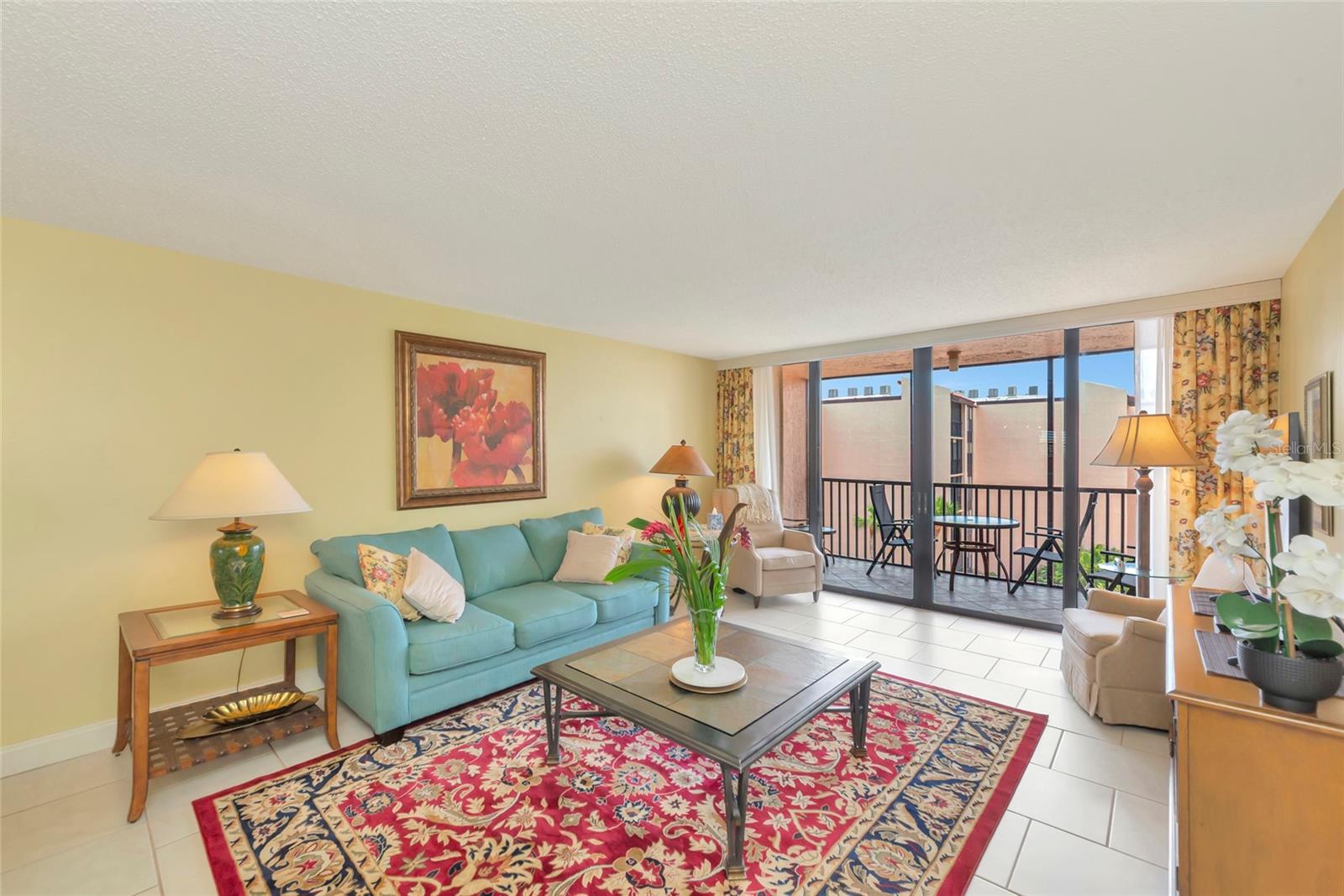 SIESTA BREAKERS - Residential