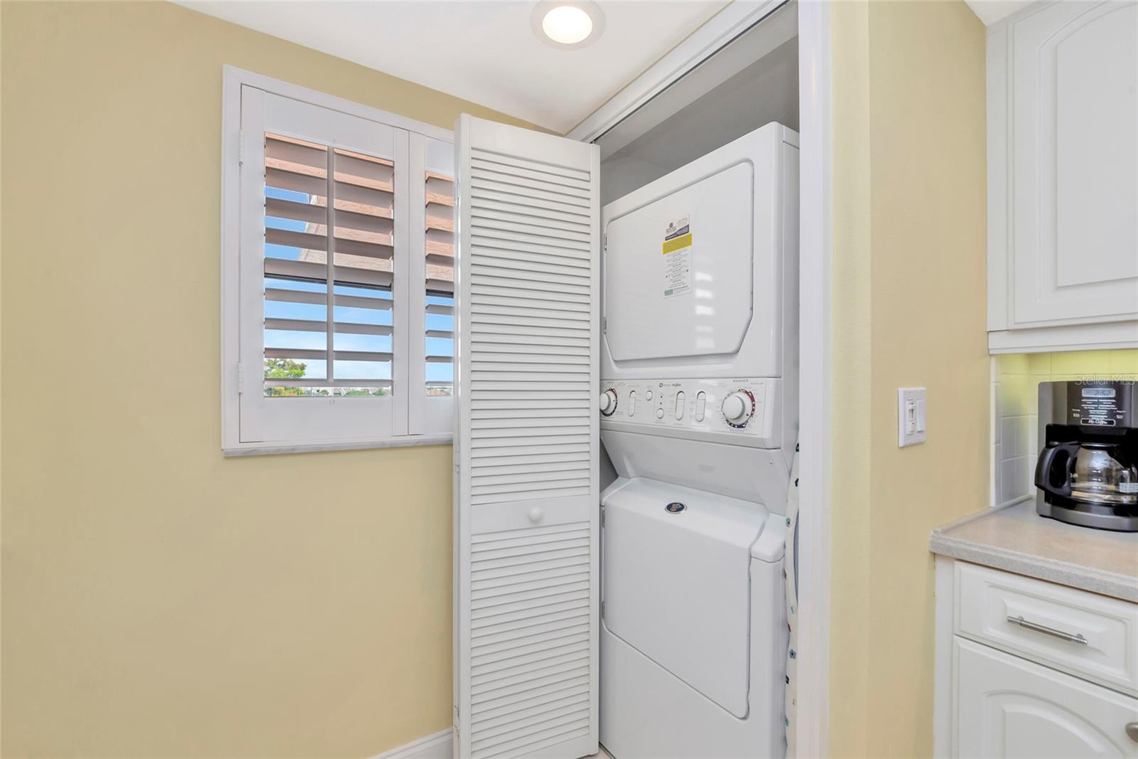 SIESTA BREAKERS - Residential
